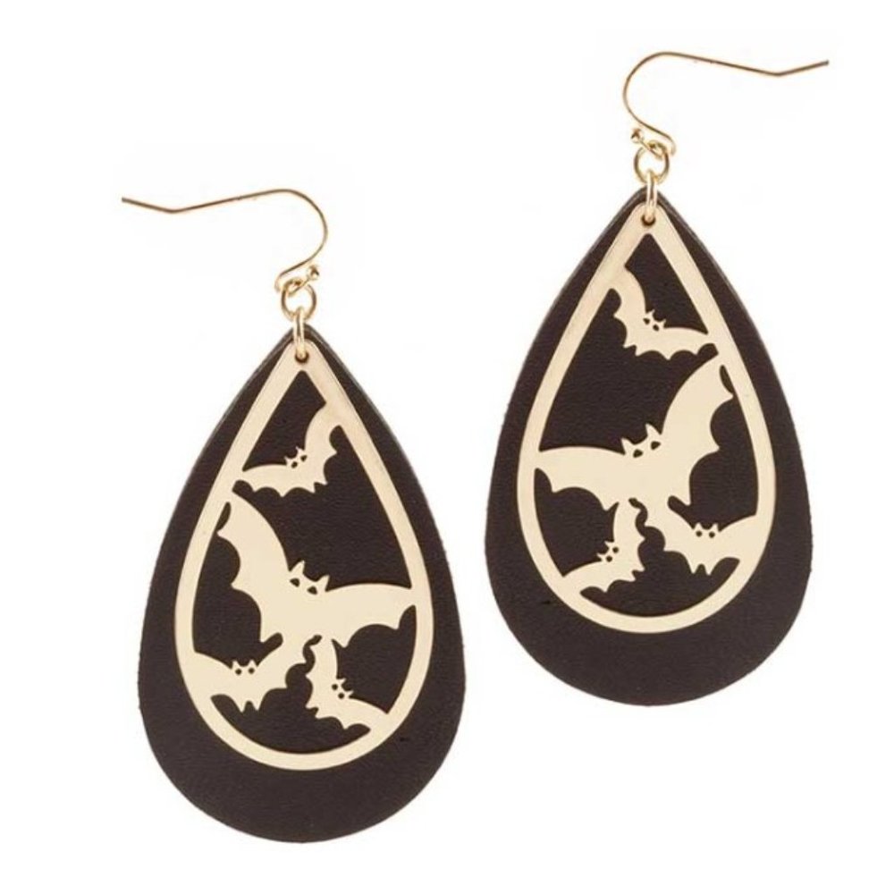 Halloween leatherette earring - bat